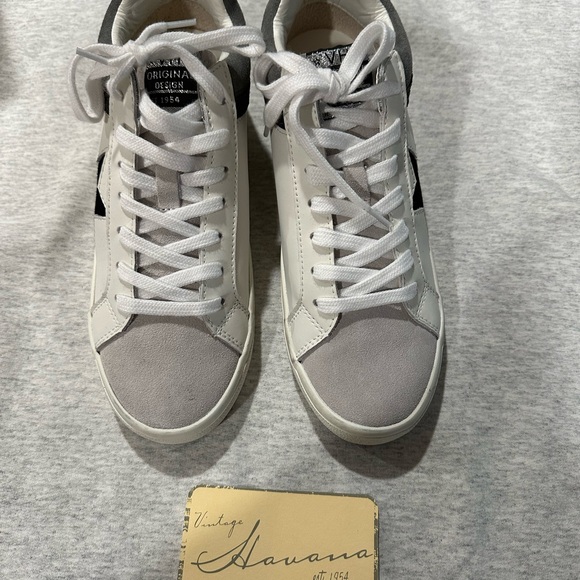 Brand new Vintage Havana sneakers. - Picture 5 of 6